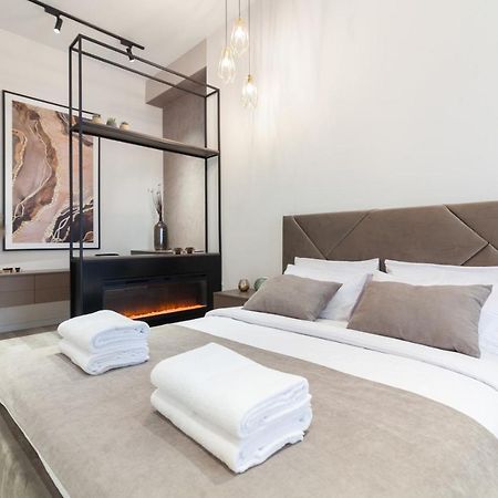 Avangard Franko* Art Apartment ลวีฟ ภายนอก รูปภาพ