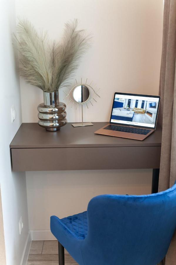 Avangard Franko* Art Apartment ลวีฟ ภายนอก รูปภาพ
