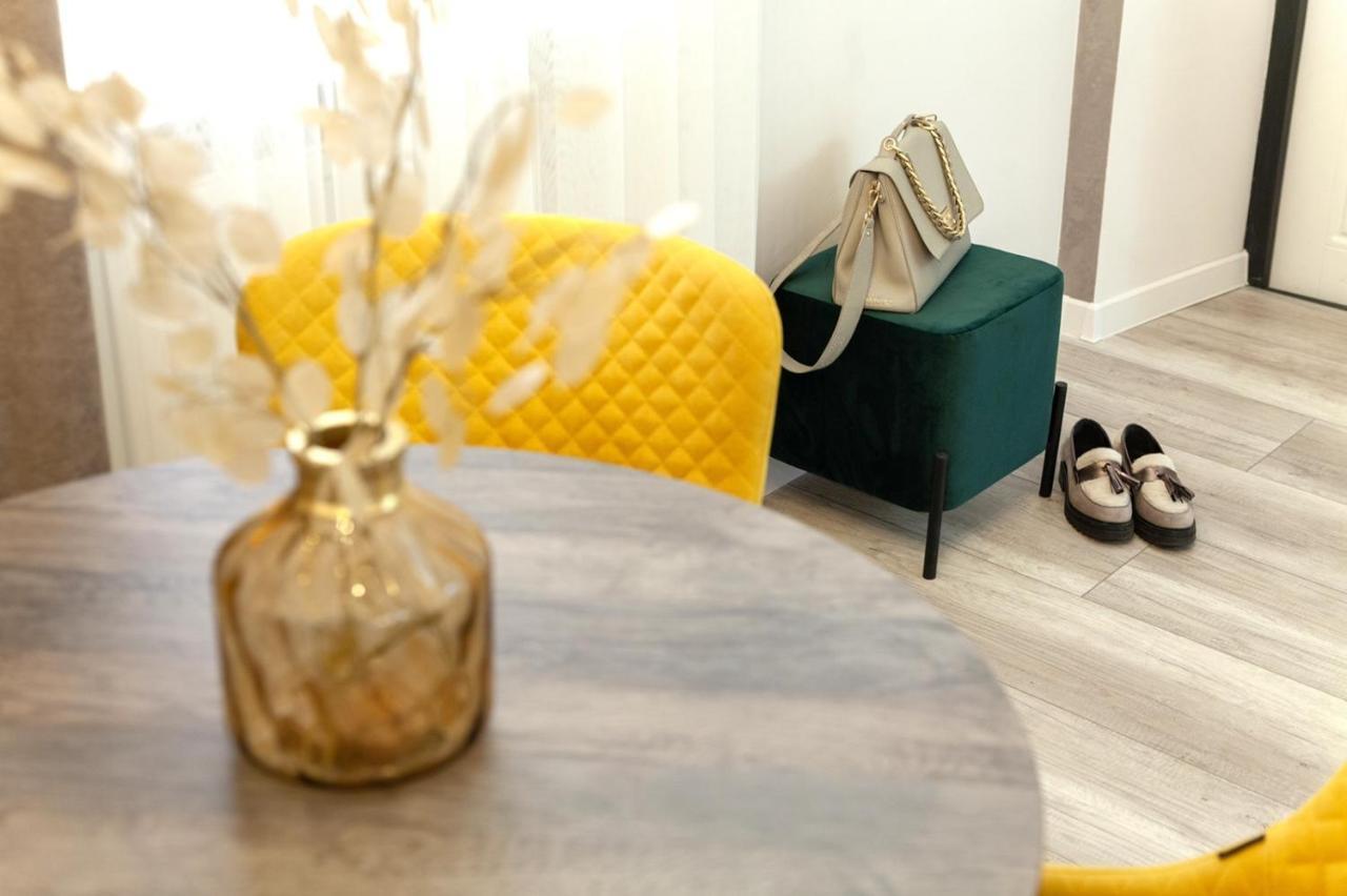 Avangard Franko* Art Apartment ลวีฟ ภายนอก รูปภาพ